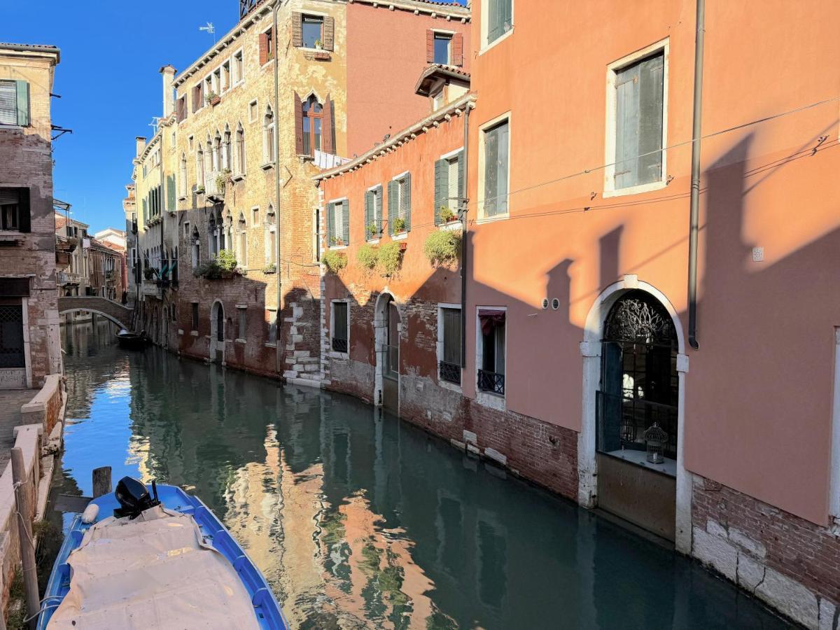 Ca Penini - Canal View Venecia Exterior foto